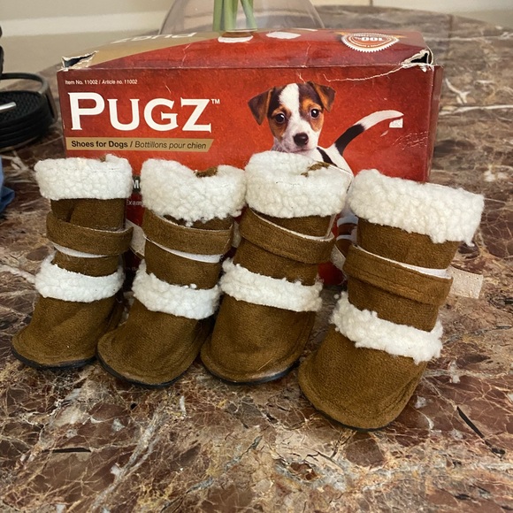 pugz dog boots